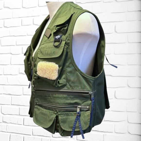 Vintage Columbia Sportswear Green Utility Vest – Timeless Outdoor Style!  Med - Picture 9 of 9